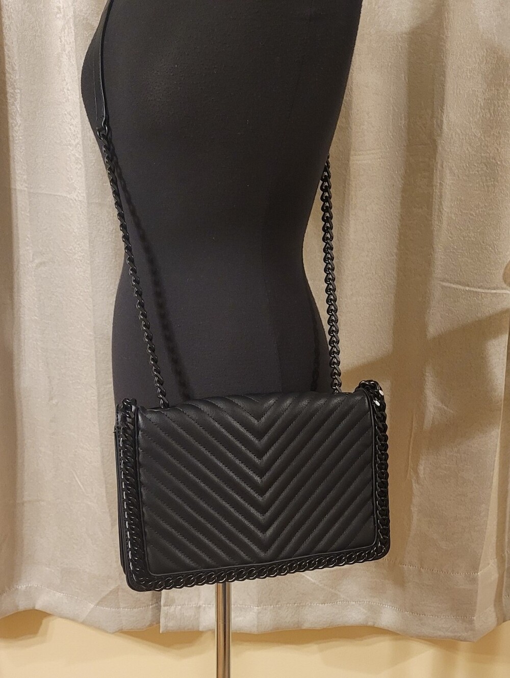 Euc Purse - Picture 13 of 13